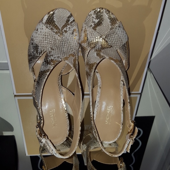 NEW MICHAEL MICHAEL KORS BECKY DRESS SANDALS - Picture 4 of 8